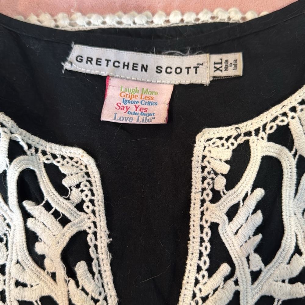 Beautiful GRETCHEN SCOTT Black Tunic Sz XL White Lace and Fringe Z43 - Picture 2 of 5